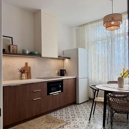 з паркомісцем і видом на іподром Apartment