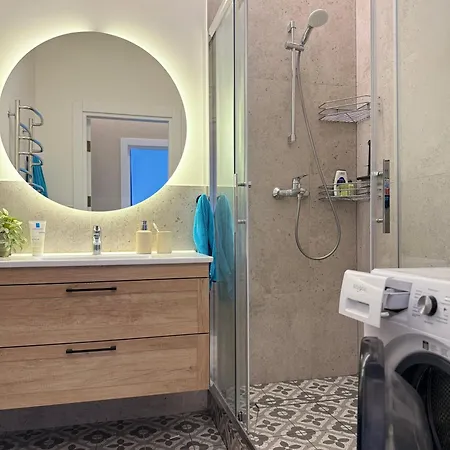 Apartment з паркомісцем і видом на іподром *